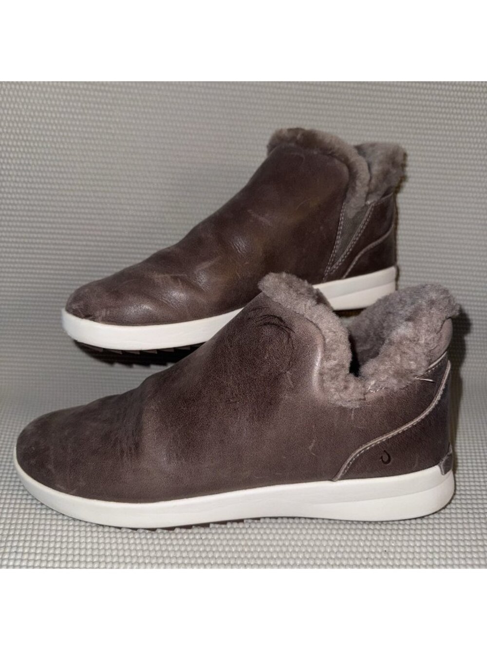 Olukai Malua Hulu Brown Leather Shearling Slip-On  Sneaker Bootie Womens Size 10